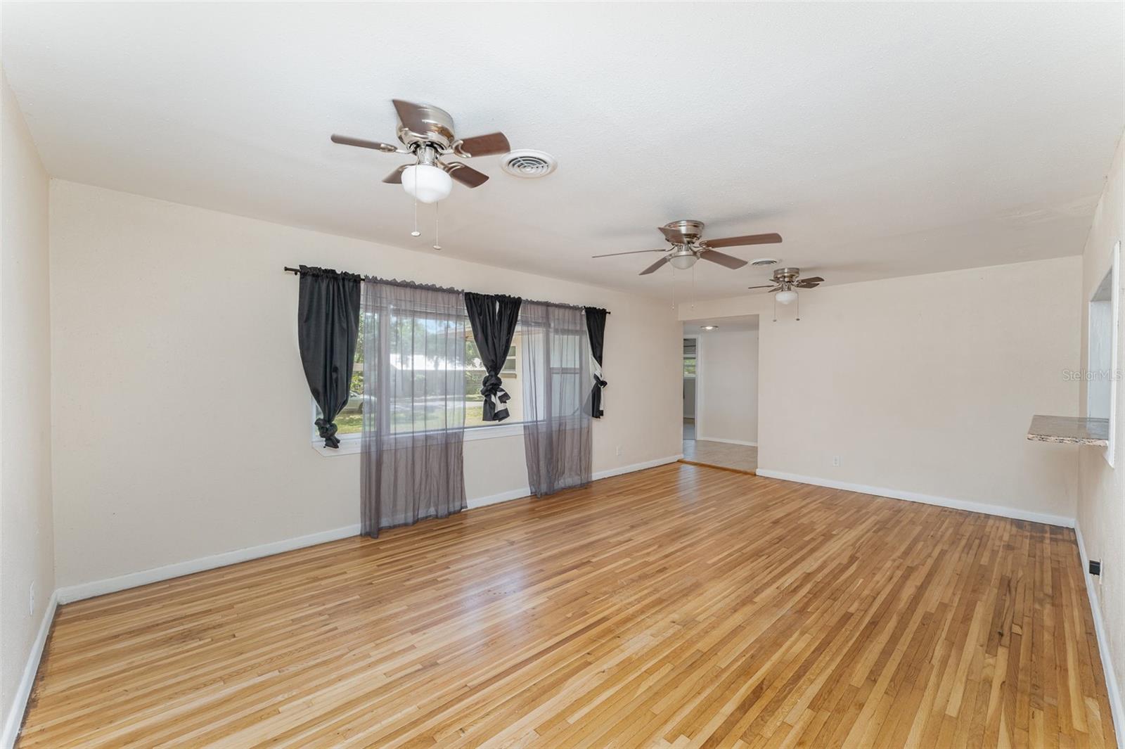 933 W QUEEN ST, LAKELAND, FL, 33803