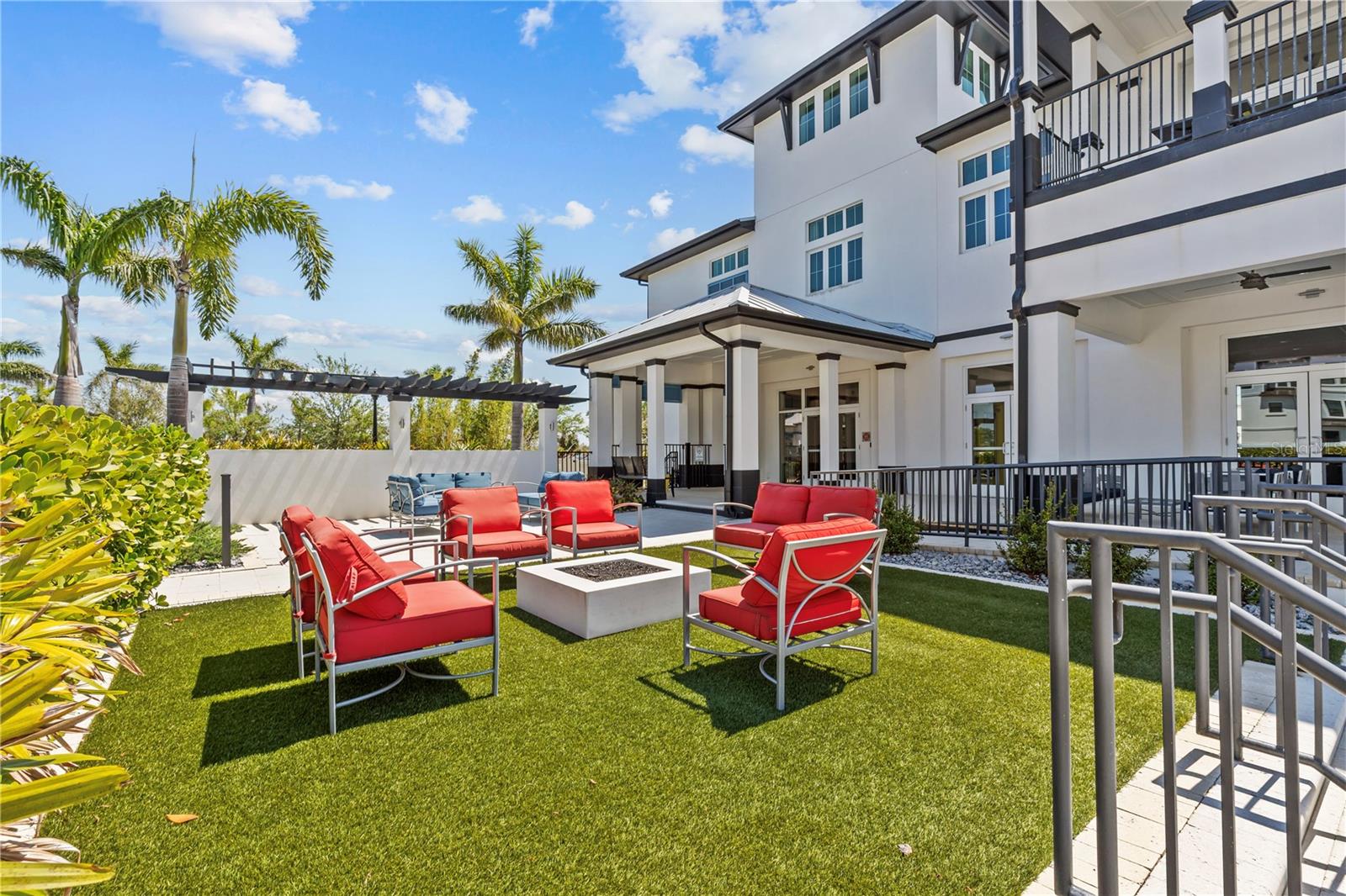 923 SEAGRAPE DR, RUSKIN, FL, 33570