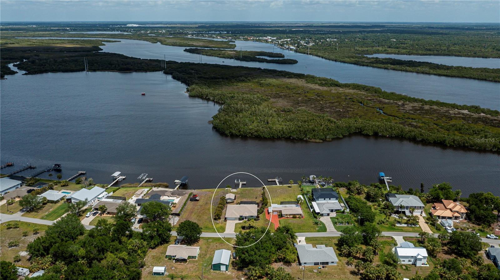 2404 HARBOUR DR, PUNTA GORDA, FL, 33983