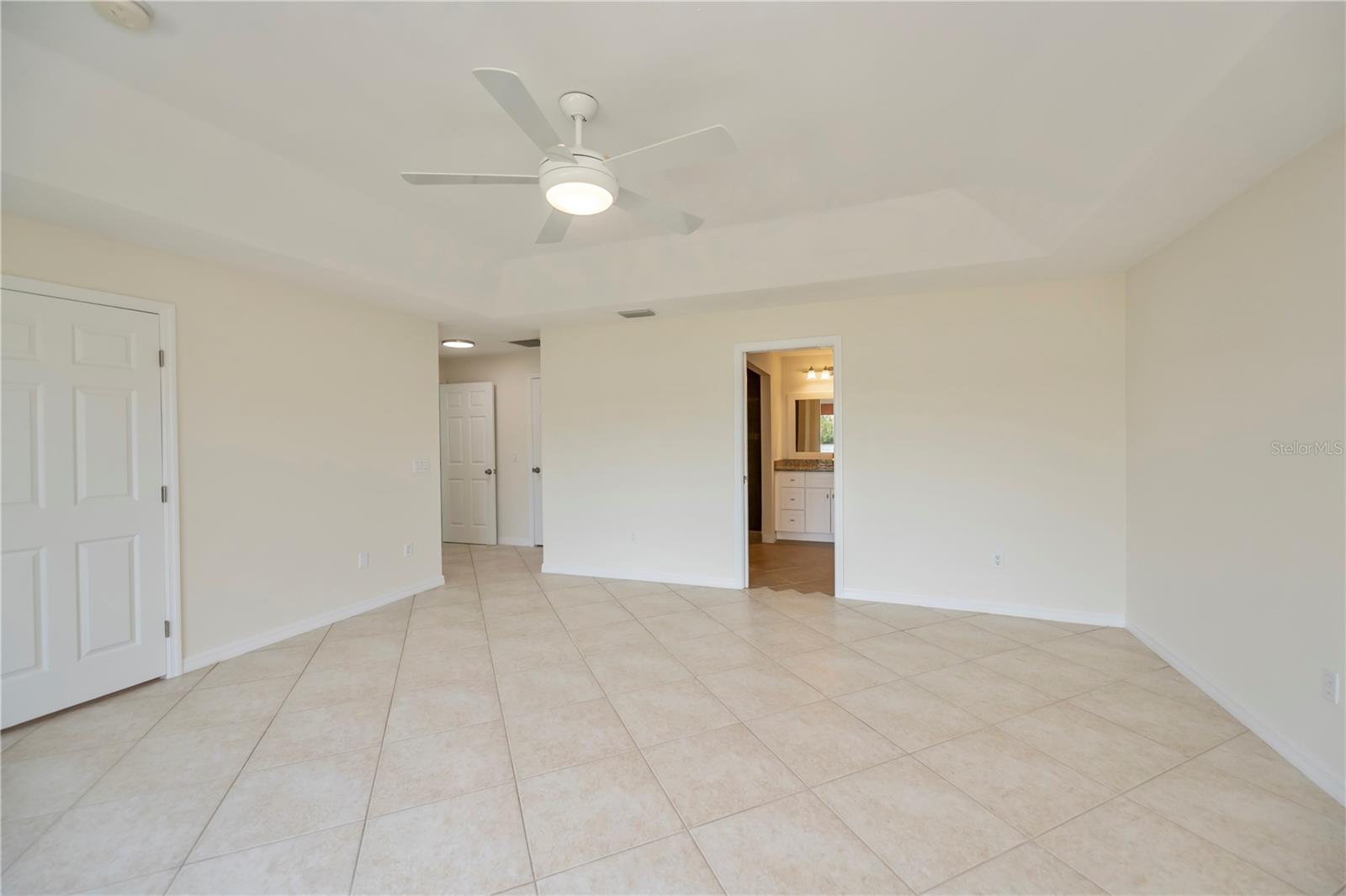 2404 HARBOUR DR, PUNTA GORDA, FL, 33983