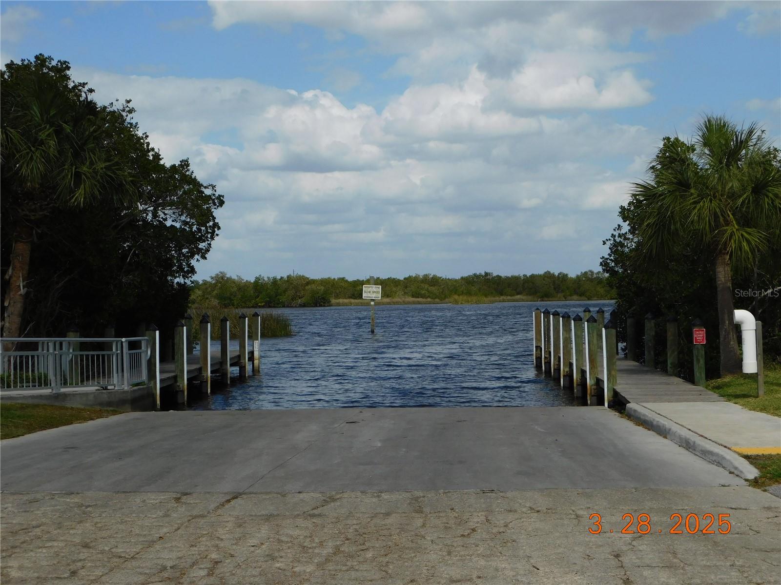 2404 HARBOUR DR, PUNTA GORDA, FL, 33983