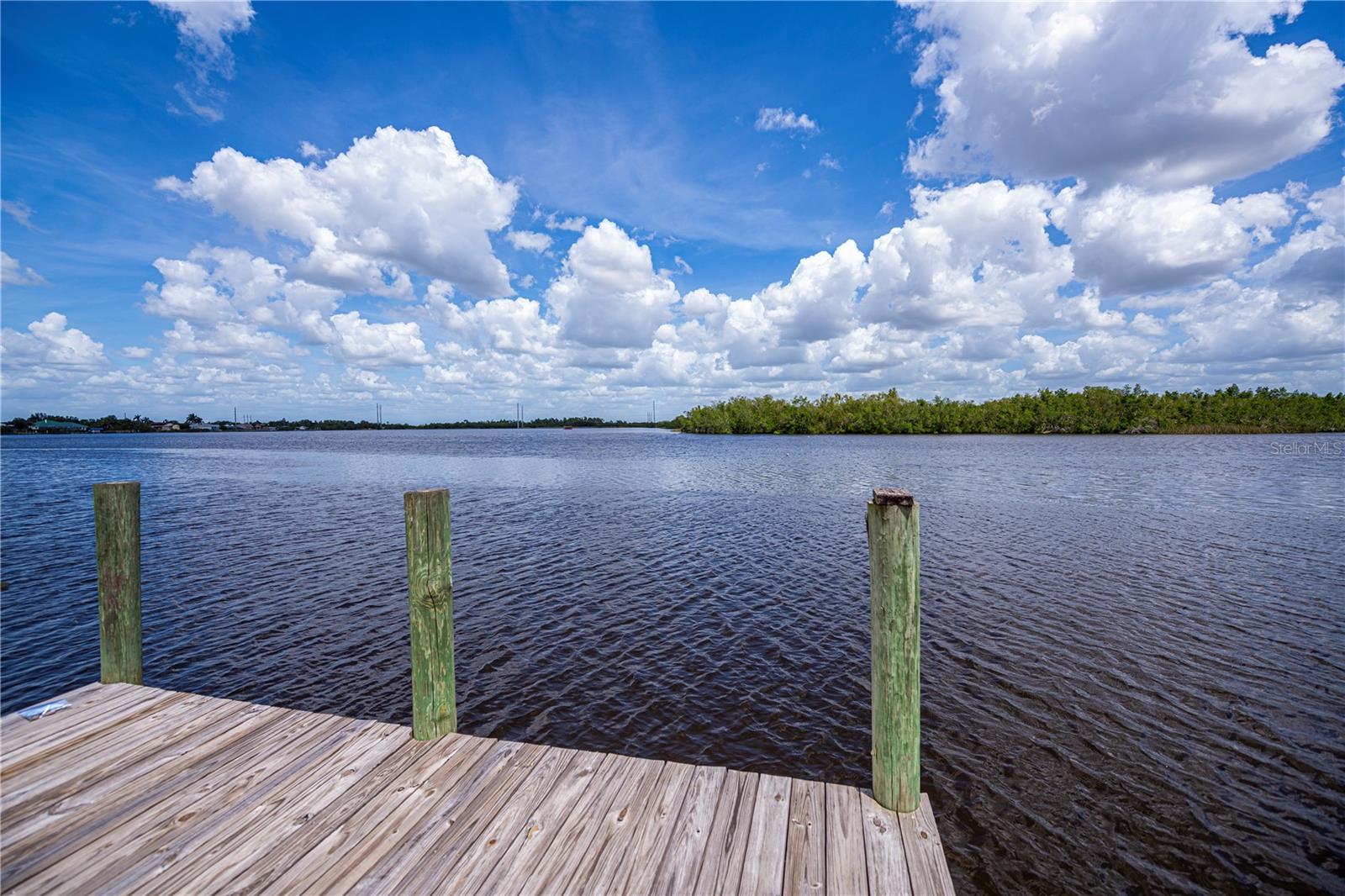 2404 HARBOUR DR, PUNTA GORDA, FL, 33983