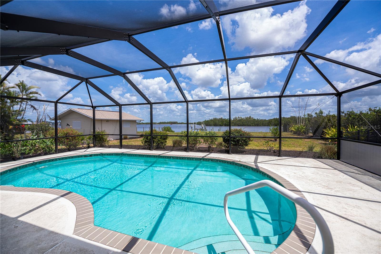 2404 HARBOUR DR, PUNTA GORDA, FL, 33983