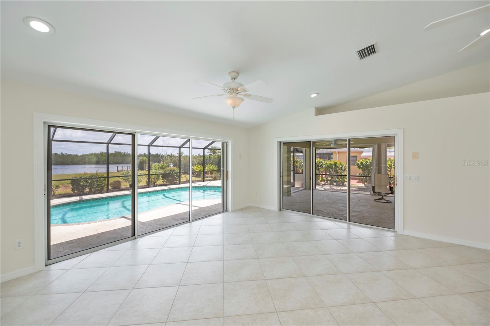 2404 HARBOUR DR, PUNTA GORDA, FL, 33983