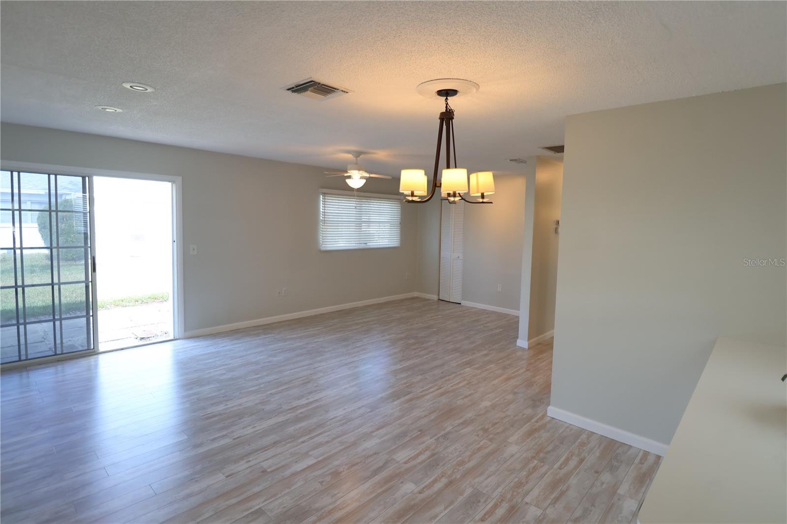 6100 CORAL WAY, BRADENTON, FL, 34207