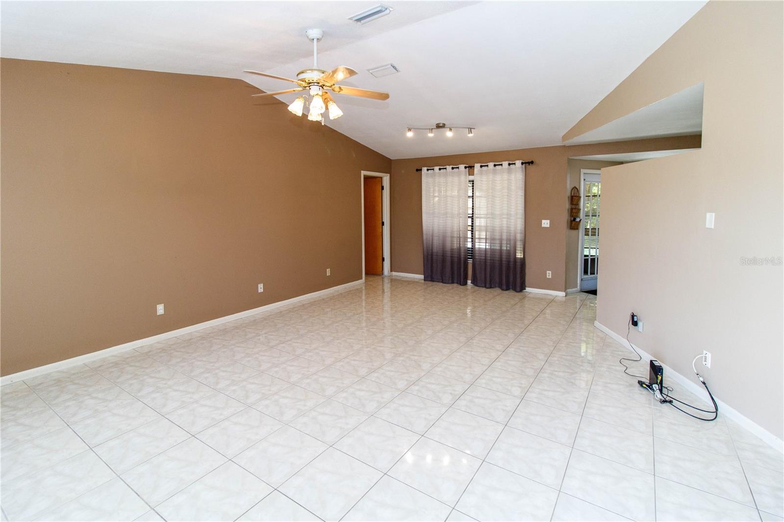 6850 HILLS DR, NEW PORT RICHEY, FL, 34653