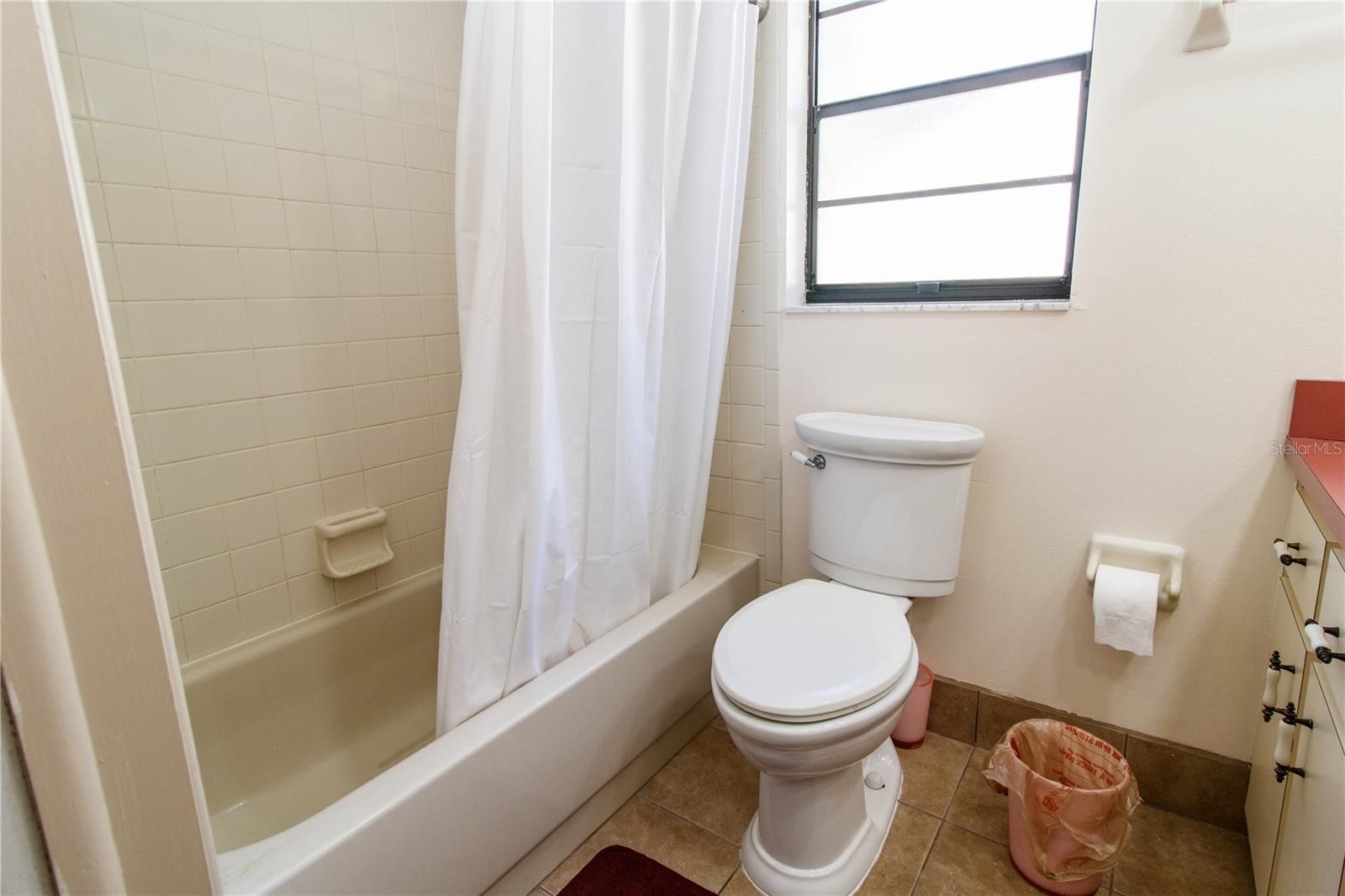 6850 HILLS DR, NEW PORT RICHEY, FL, 34653