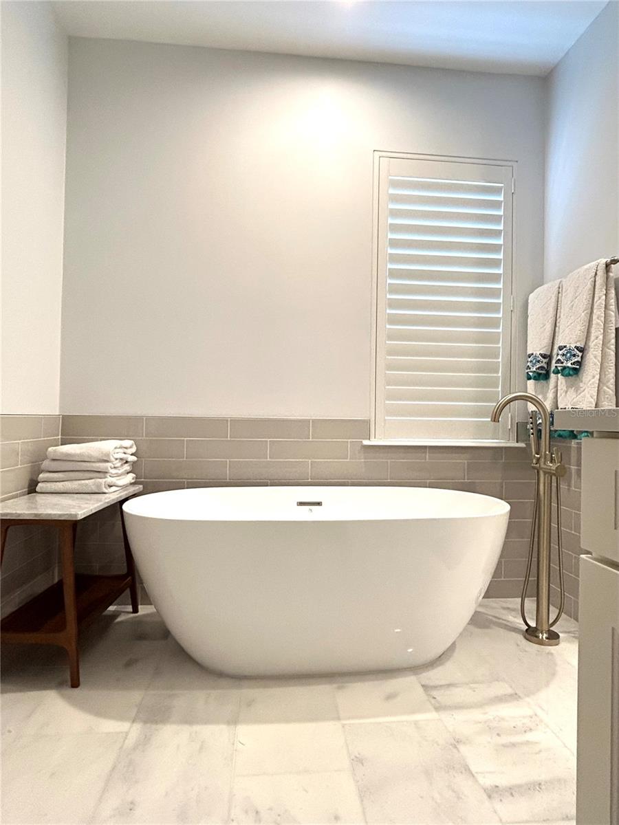 2261 OSPREY AVE, ORLANDO, FL, 32814