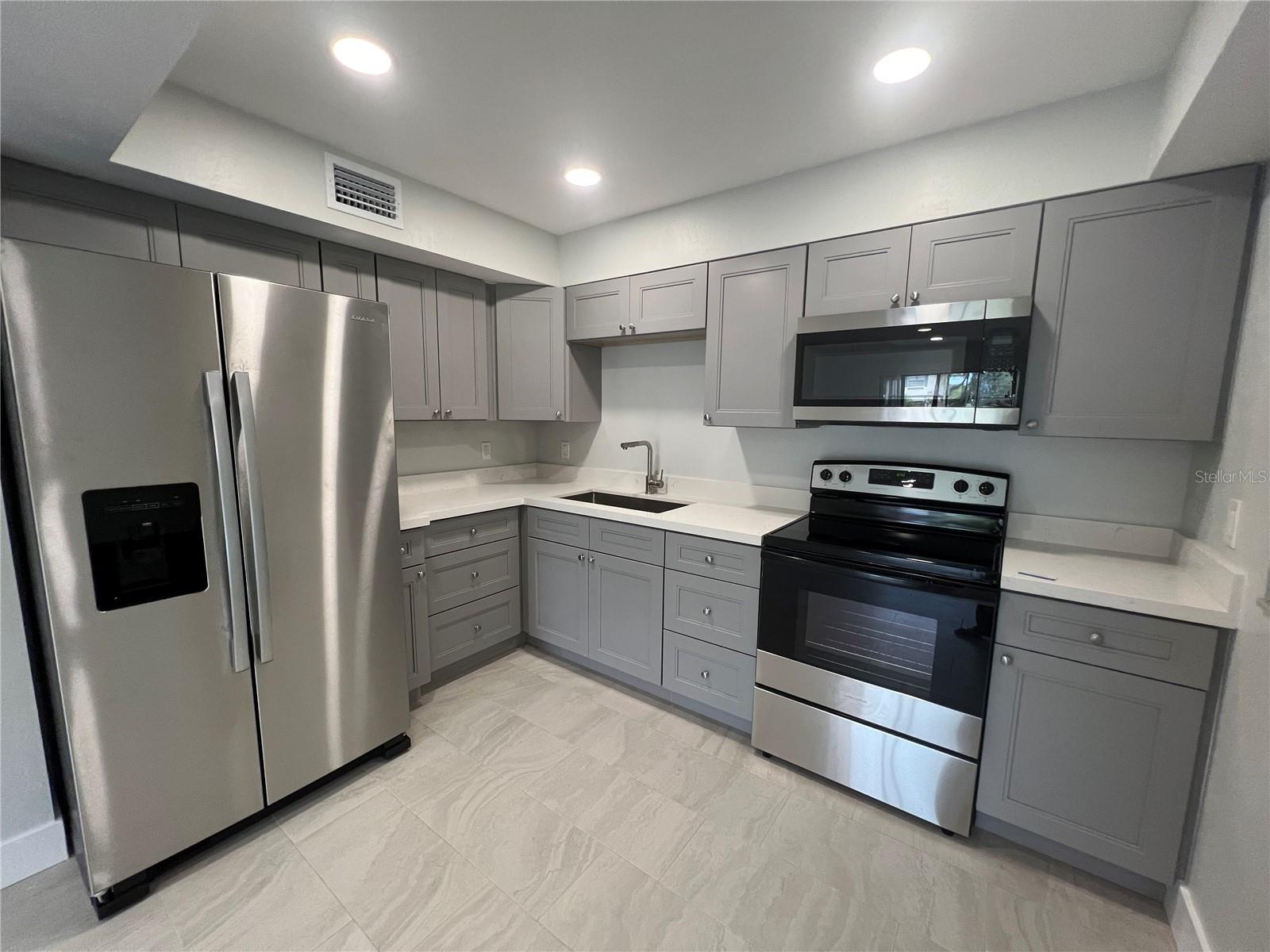 19505 QUESADA AVE #SS102, PORT CHARLOTTE, FL, 33948