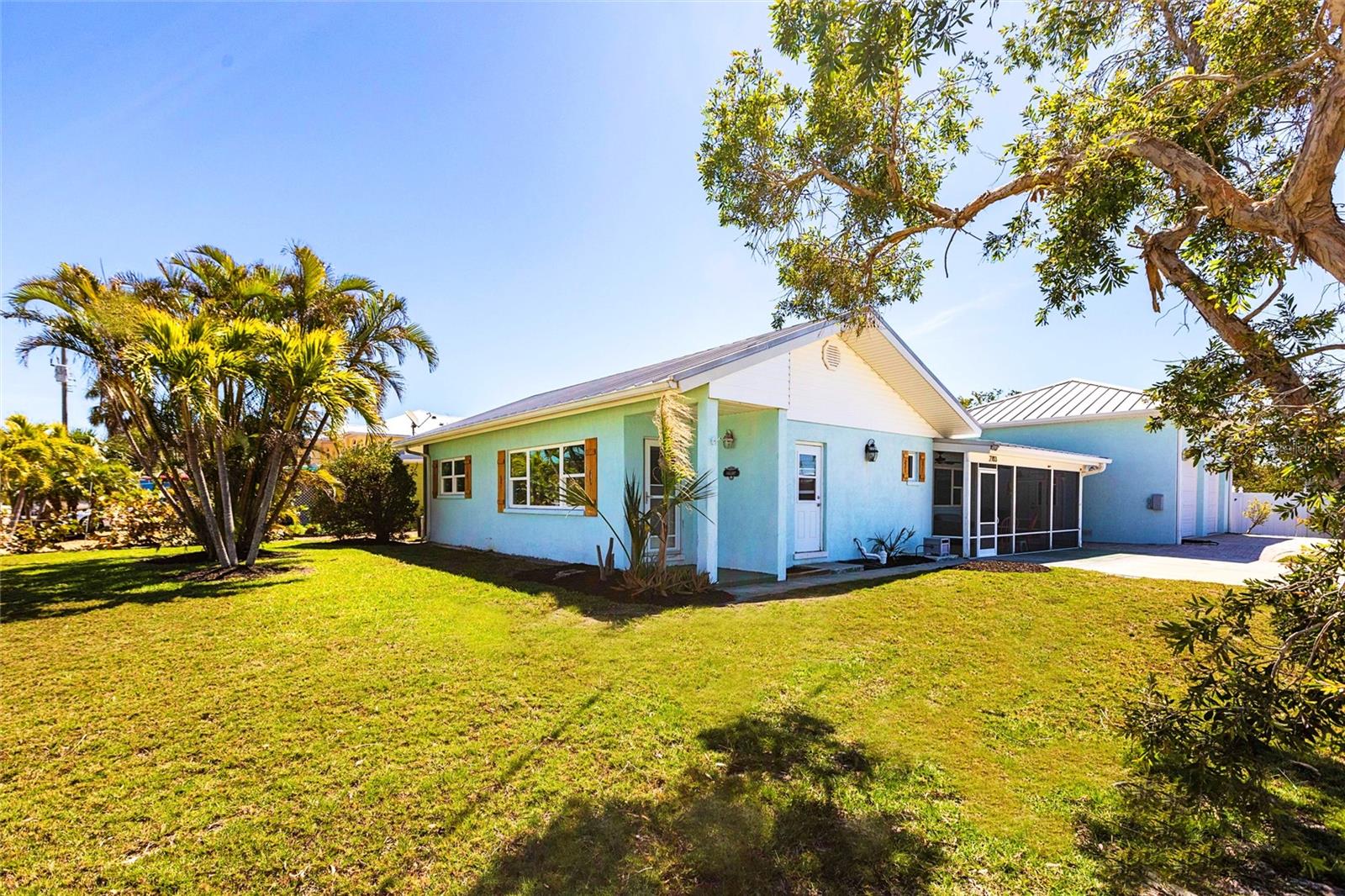 2703 AVENUE B, HOLMES BEACH, FL, 34217