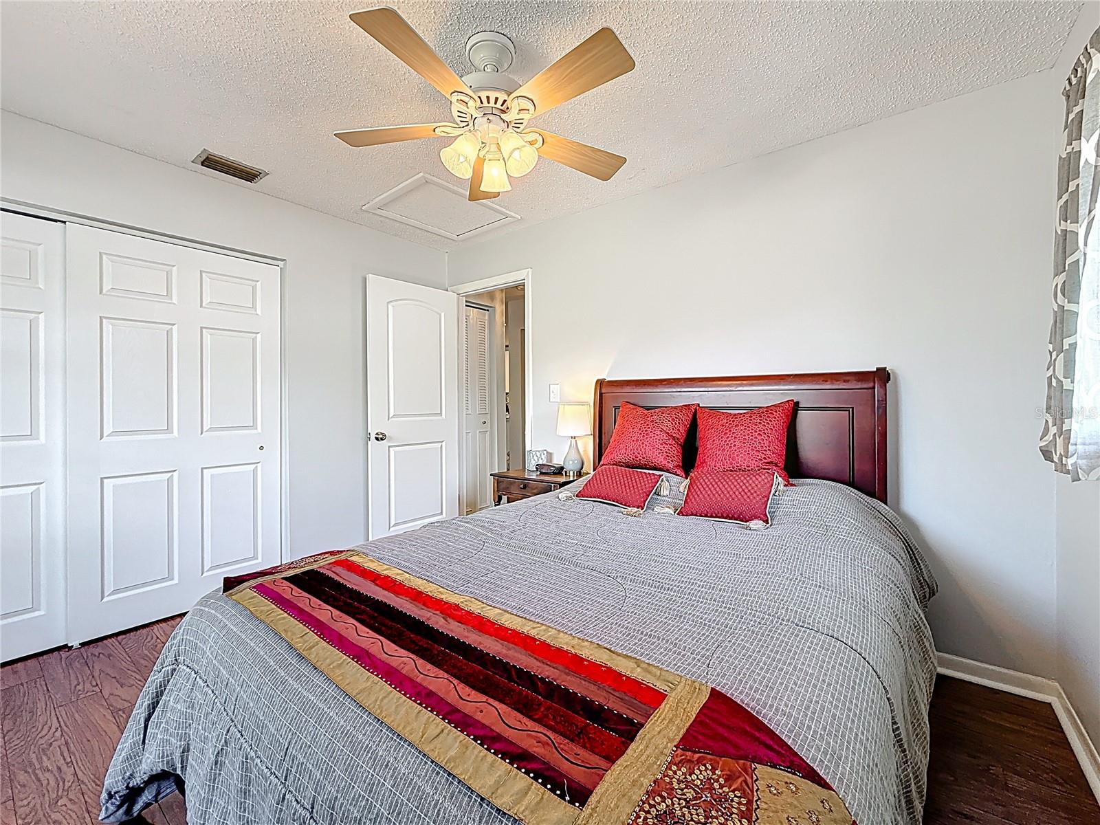 7030 DALKEITH AVE N, ST PETERSBURG, FL, 33709