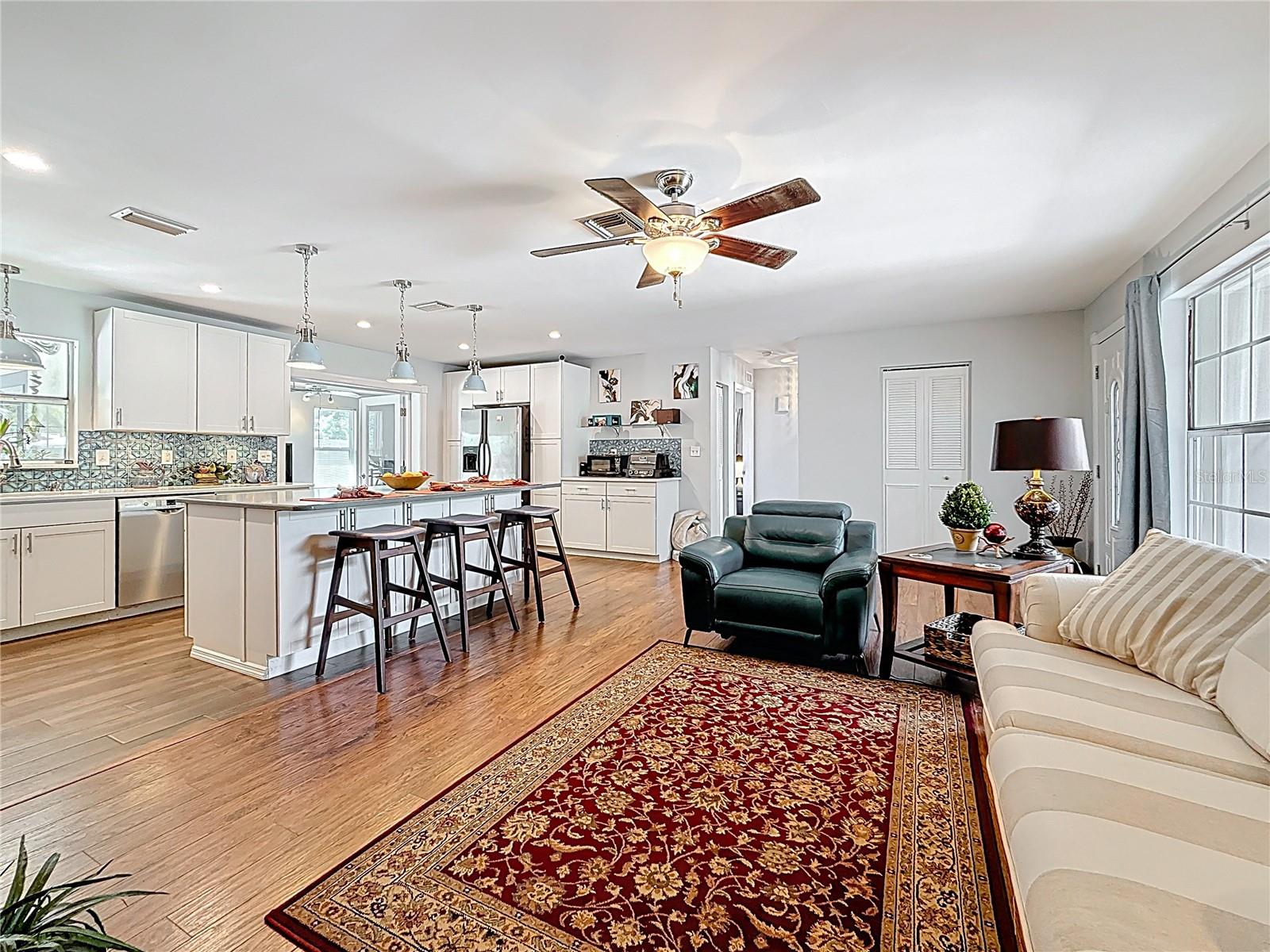 7030 DALKEITH AVE N, ST PETERSBURG, FL, 33709