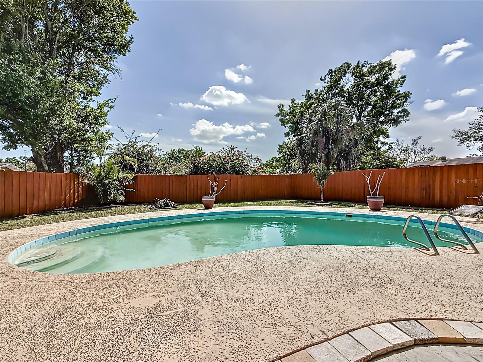 7030 DALKEITH AVE N, ST PETERSBURG, FL, 33709