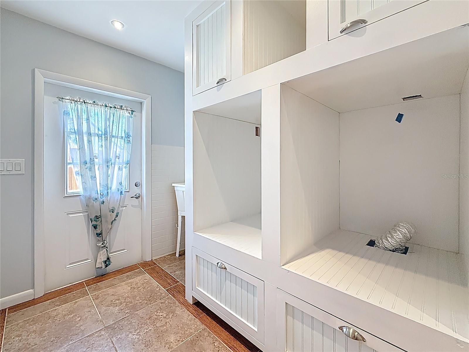 7030 DALKEITH AVE N, ST PETERSBURG, FL, 33709