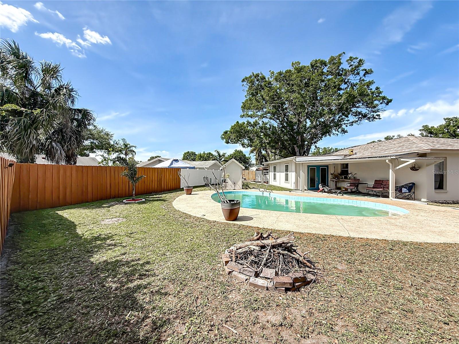 7030 DALKEITH AVE N, ST PETERSBURG, FL, 33709