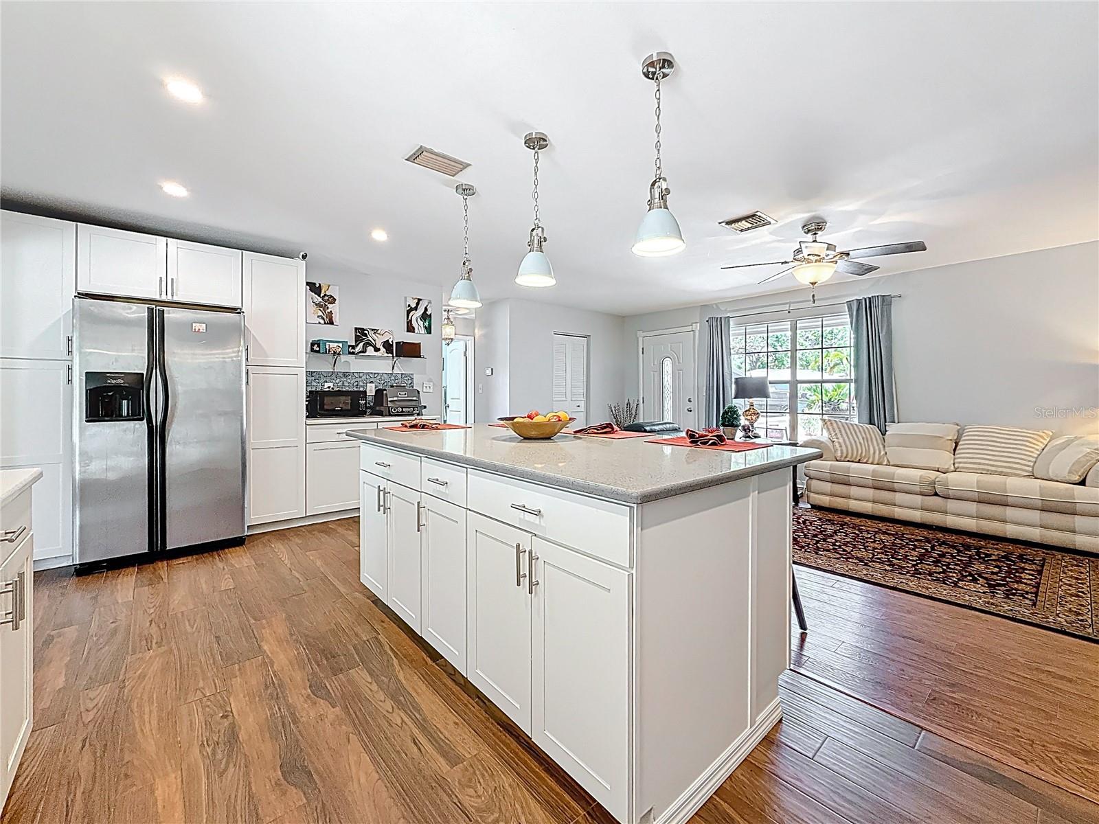 7030 DALKEITH AVE N, ST PETERSBURG, FL, 33709