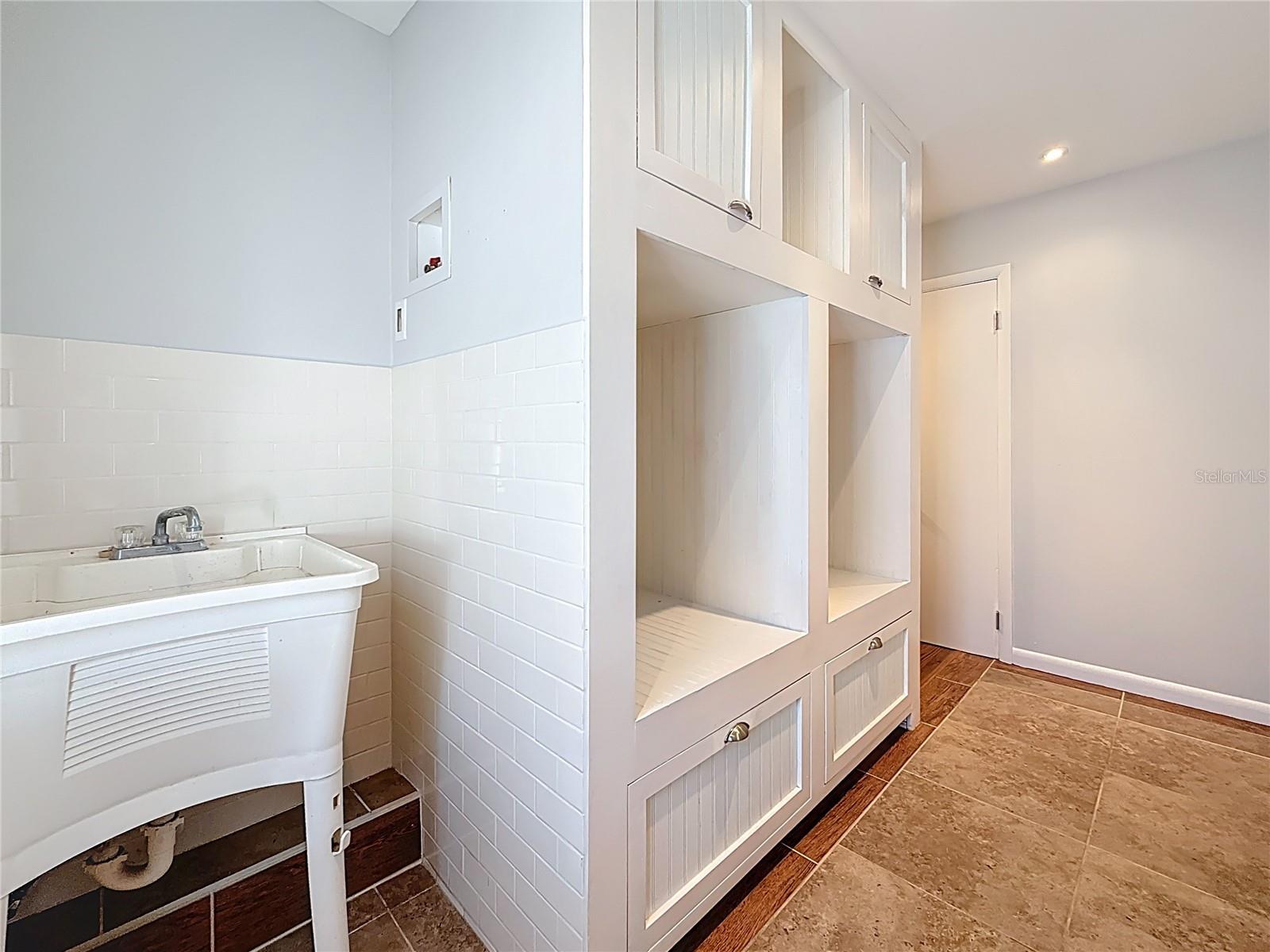 7030 DALKEITH AVE N, ST PETERSBURG, FL, 33709