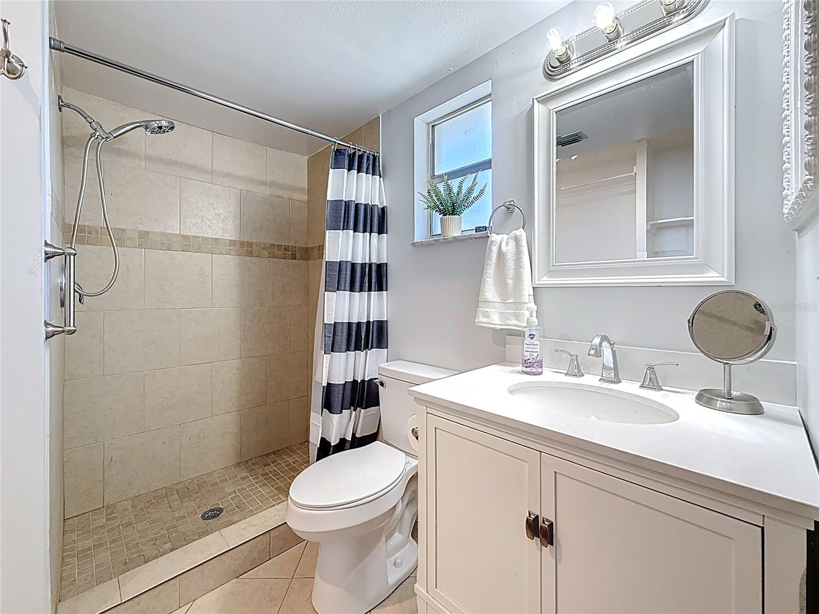 7030 DALKEITH AVE N, ST PETERSBURG, FL, 33709