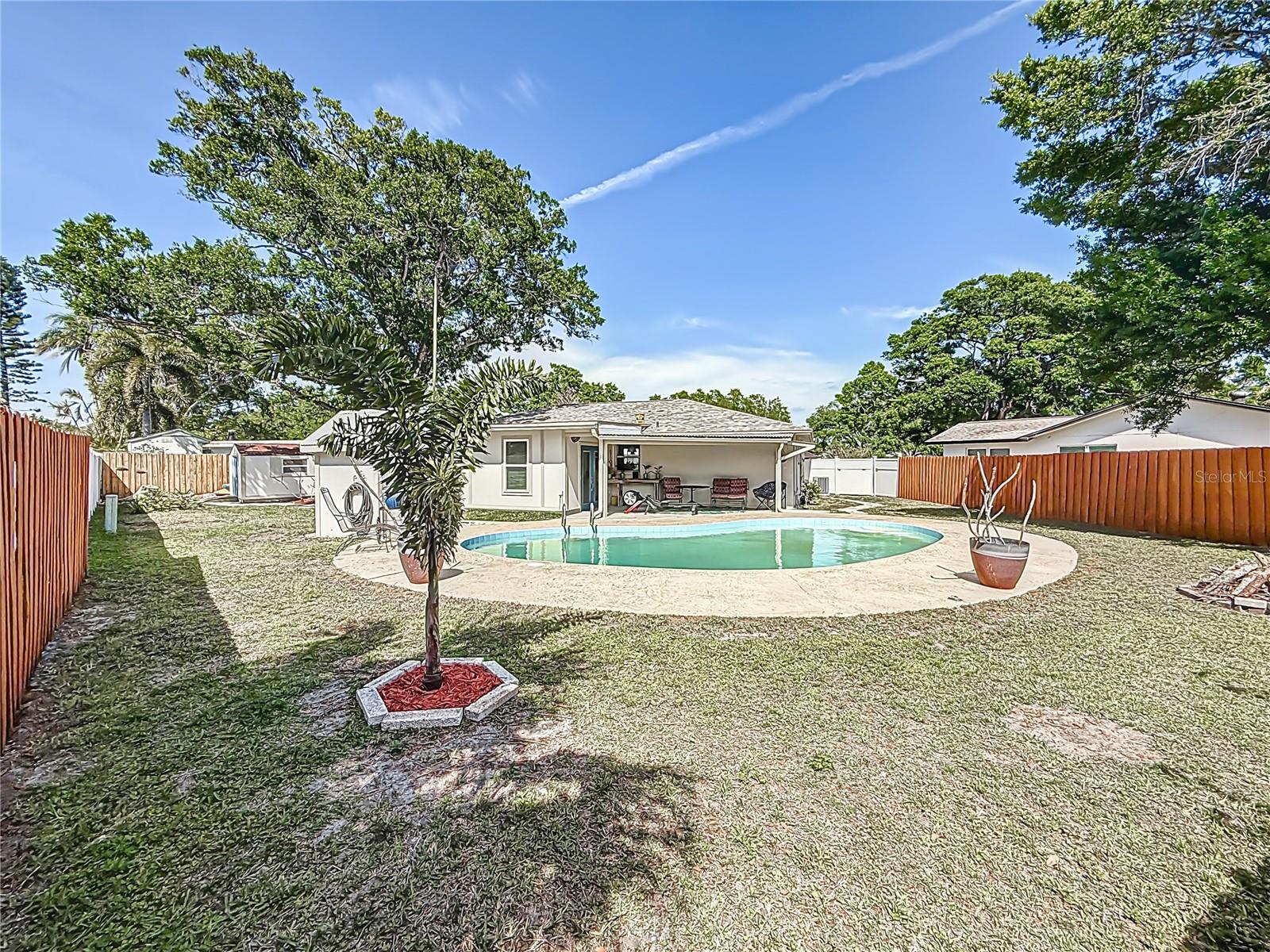 7030 DALKEITH AVE N, ST PETERSBURG, FL, 33709