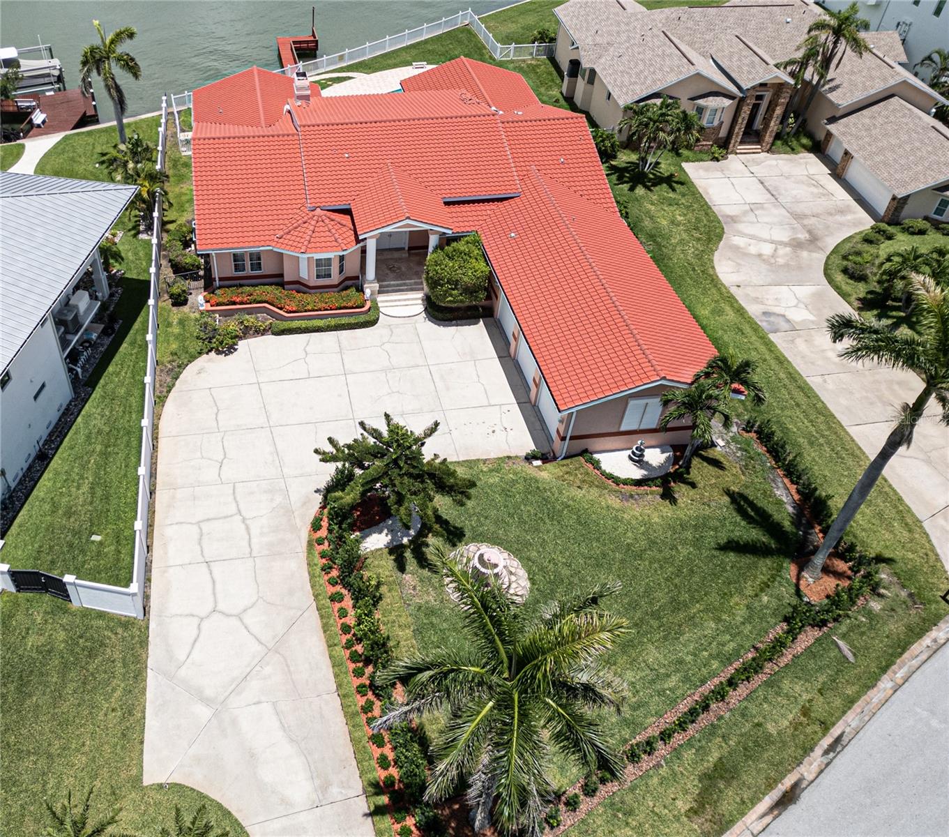 320 BATH CLUB BLVD S, NORTH REDINGTON BEACH, FL, 33708