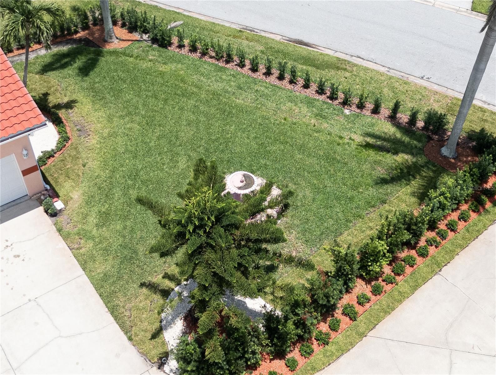 320 BATH CLUB BLVD S, NORTH REDINGTON BEACH, FL, 33708