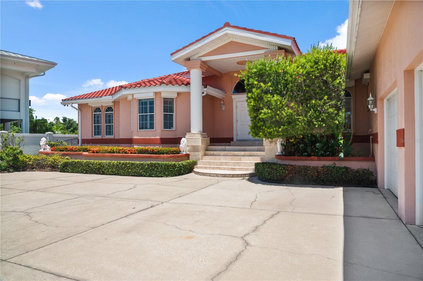 320 BATH CLUB BLVD S, NORTH REDINGTON BEACH, FL, 33708