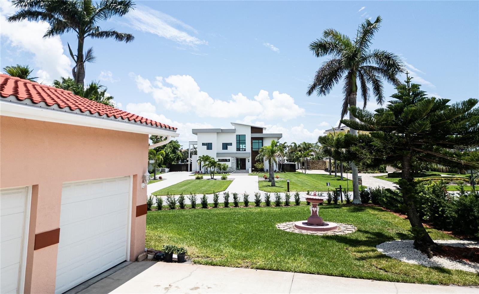 320 BATH CLUB BLVD S, NORTH REDINGTON BEACH, FL, 33708