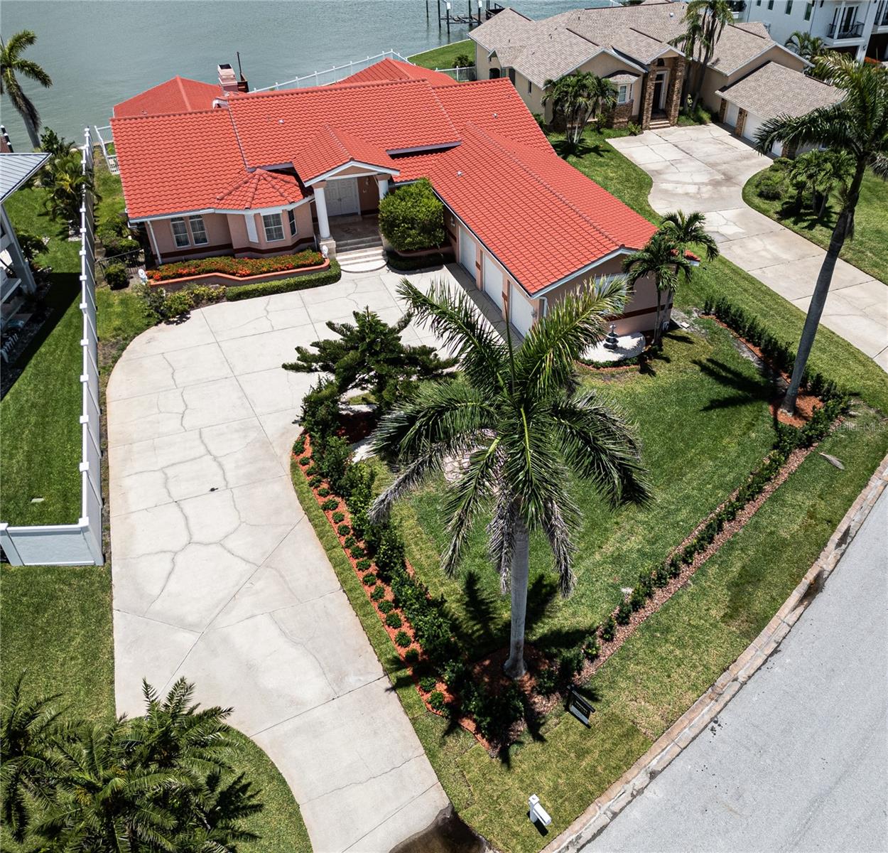 320 BATH CLUB BLVD S, NORTH REDINGTON BEACH, FL, 33708