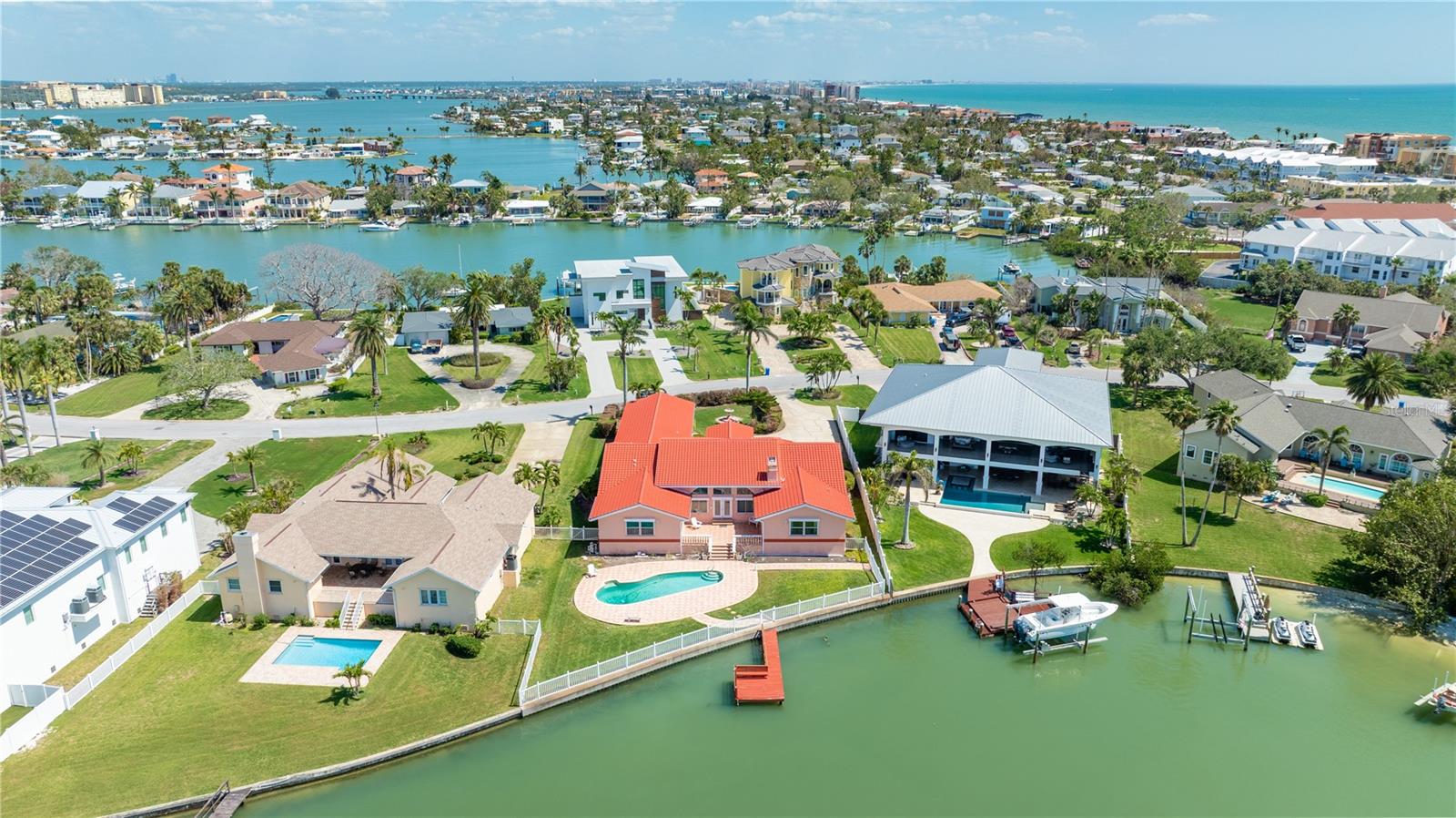 320 BATH CLUB BLVD S, NORTH REDINGTON BEACH, FL, 33708