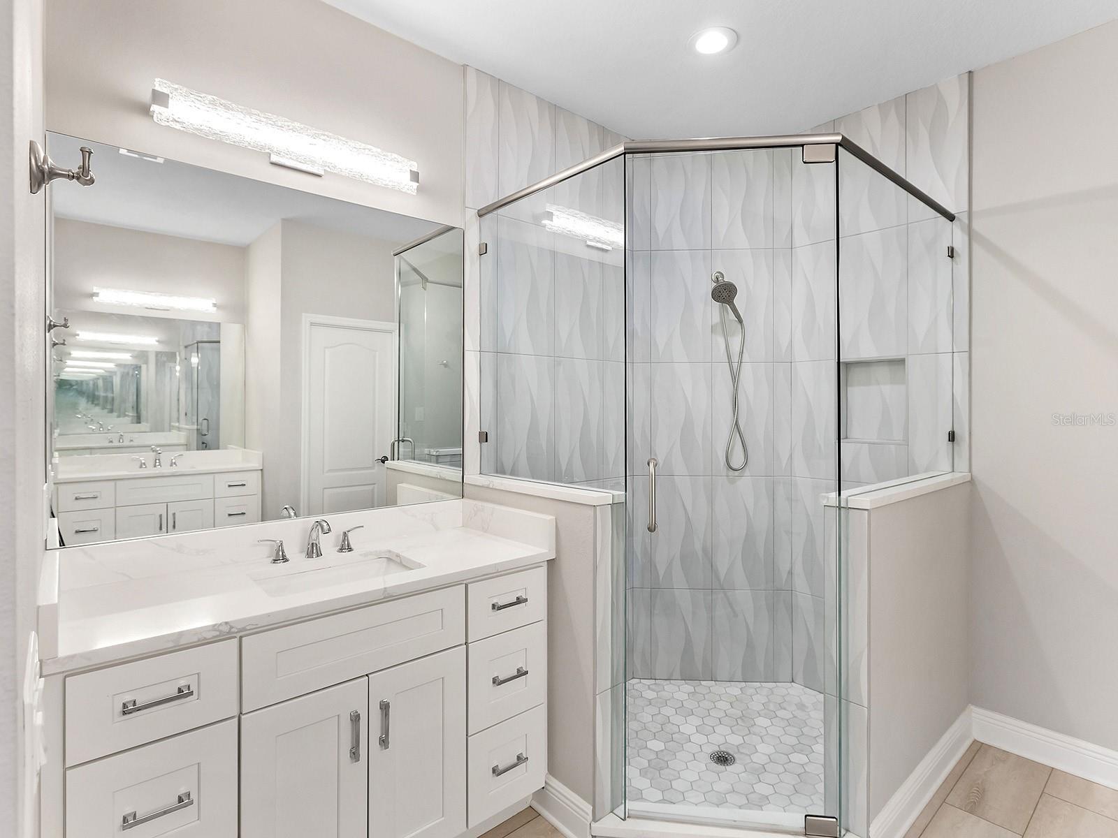 8142 MIRAMAR WAY #71, LAKEWOOD RANCH, FL, 34202