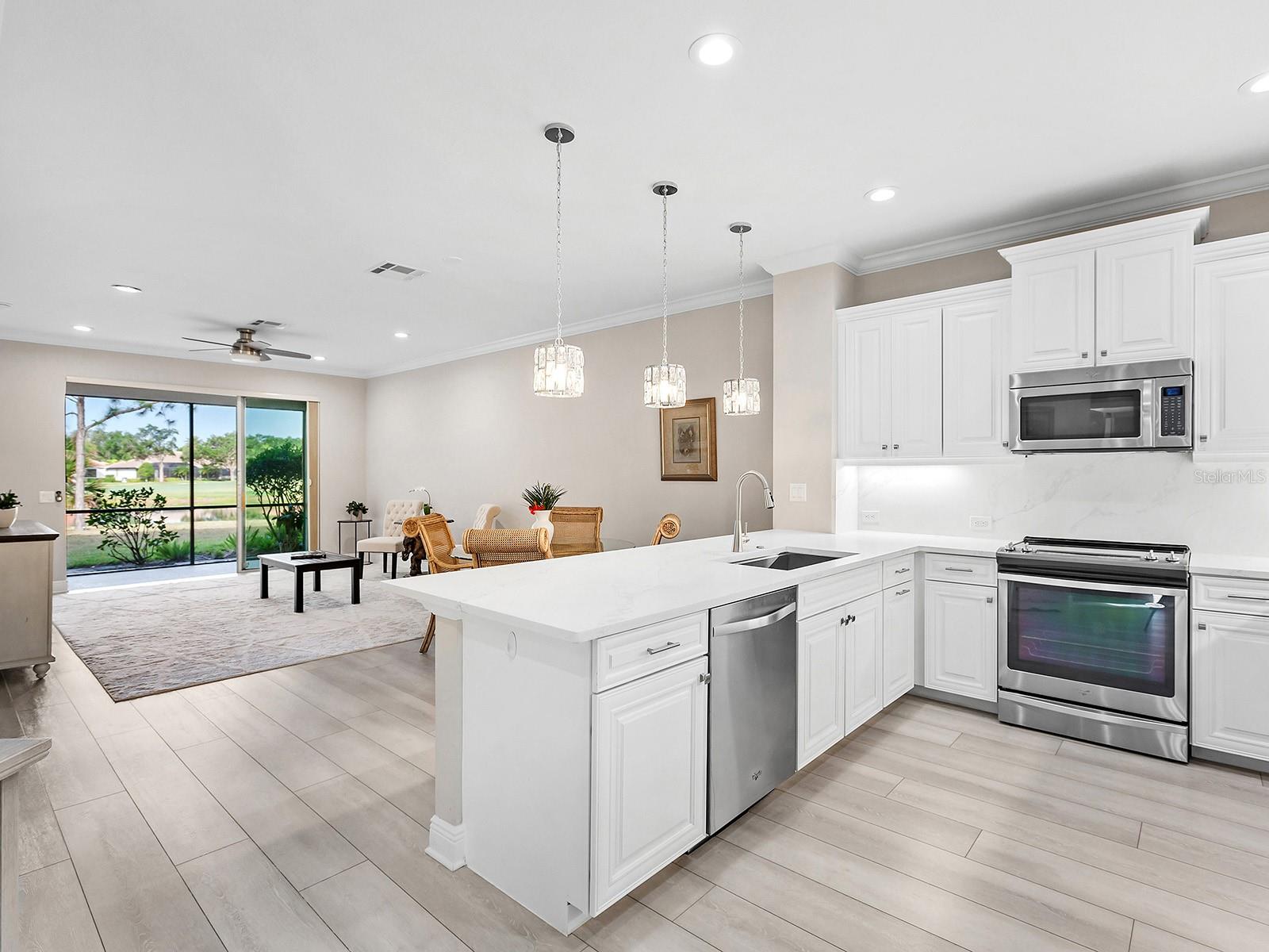 8142 MIRAMAR WAY #71, LAKEWOOD RANCH, FL, 34202