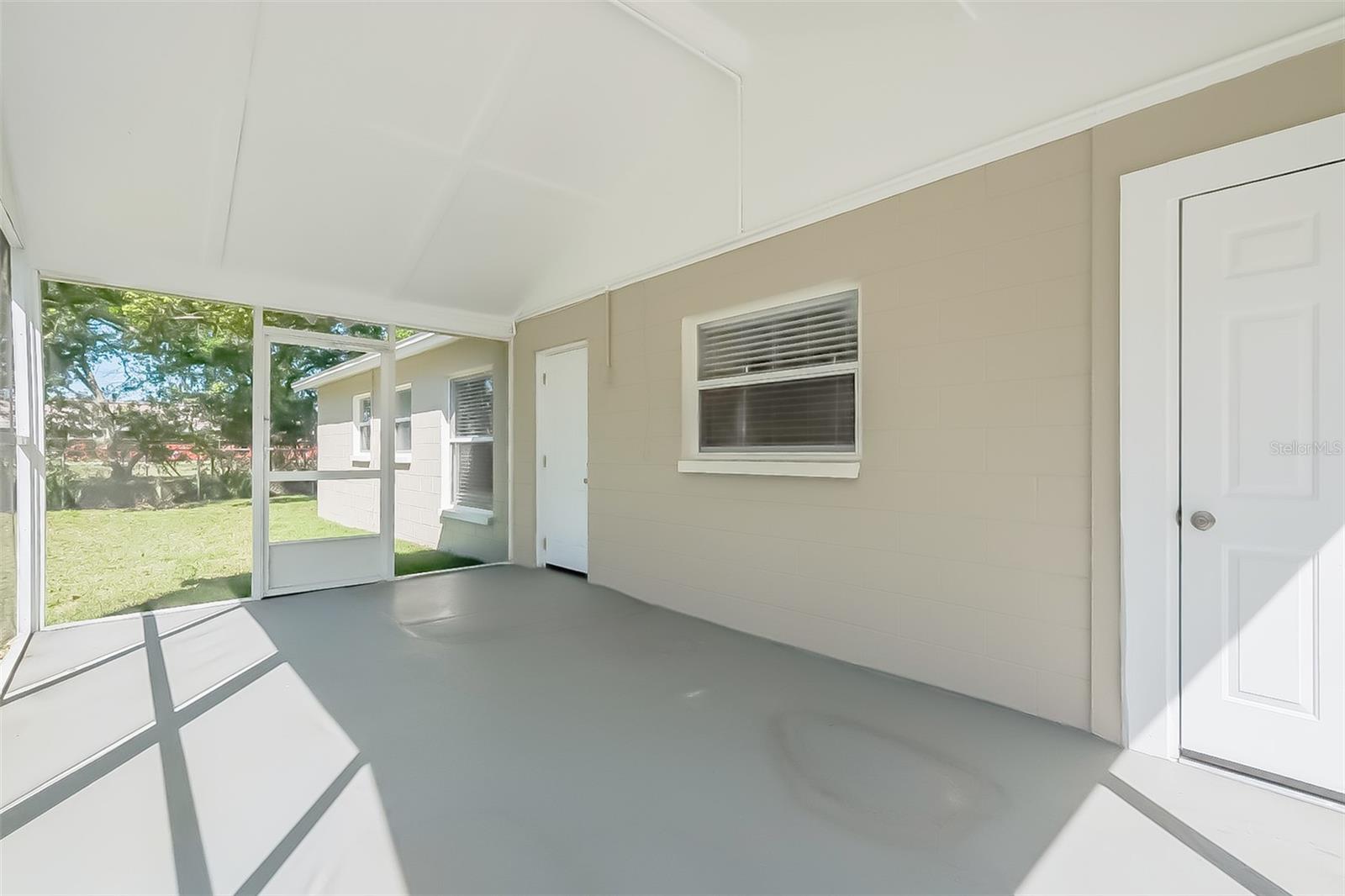 903 S EMPIRE ST, PLANT CITY, FL, 33563