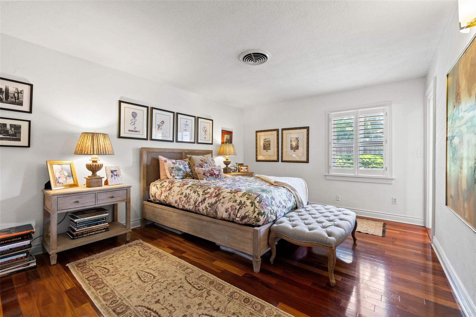 1124 SEVILLE LN NE, ST PETERSBURG, FL, 33704