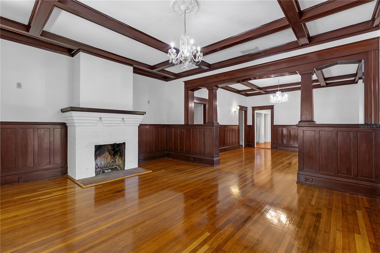 5410 N SEMINOLE AVE, TAMPA, FL, 33604