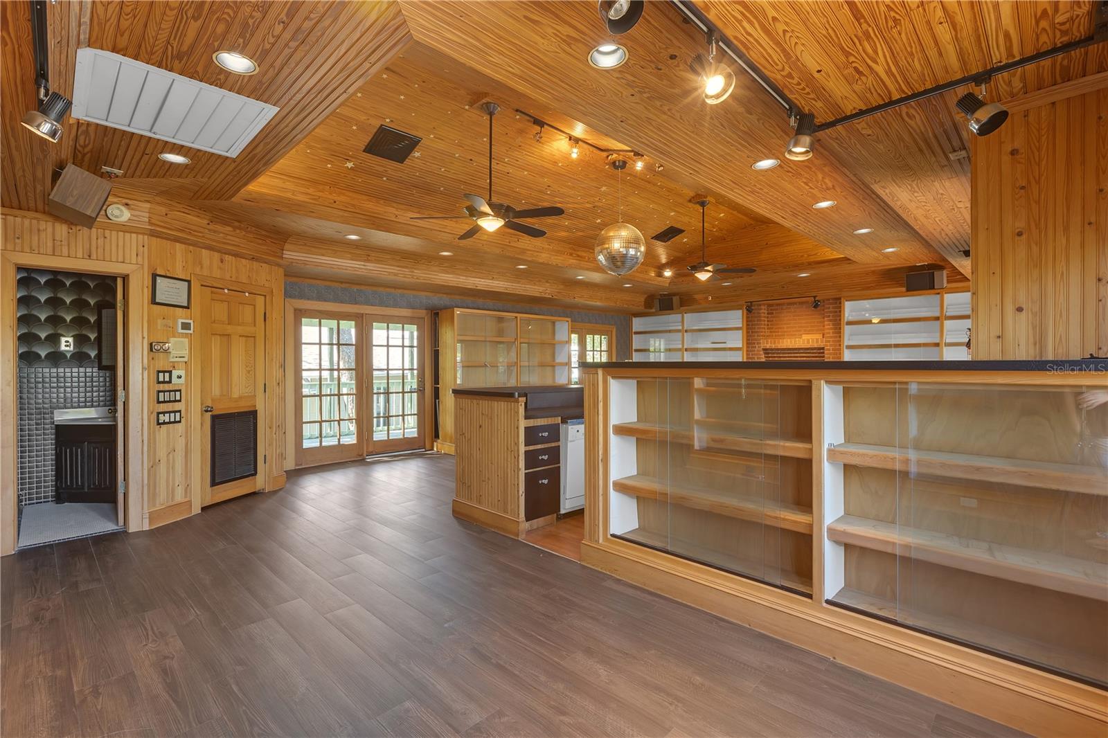 5410 N SEMINOLE AVE, TAMPA, FL, 33604