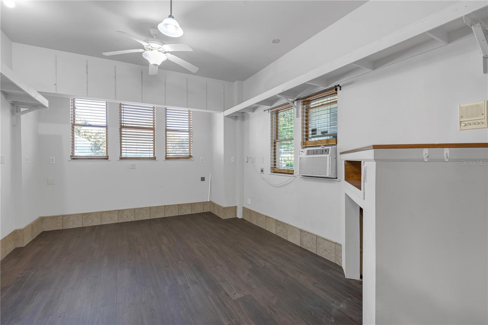 5410 N SEMINOLE AVE, TAMPA, FL, 33604