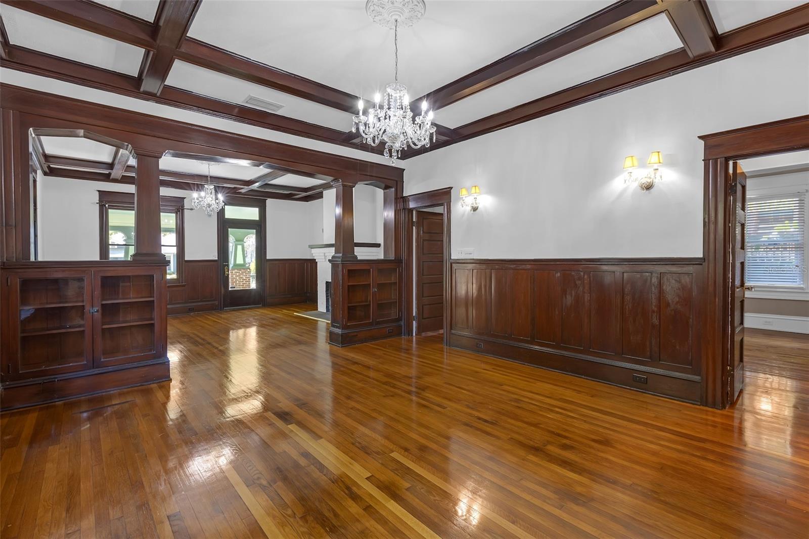 5410 N SEMINOLE AVE, TAMPA, FL, 33604