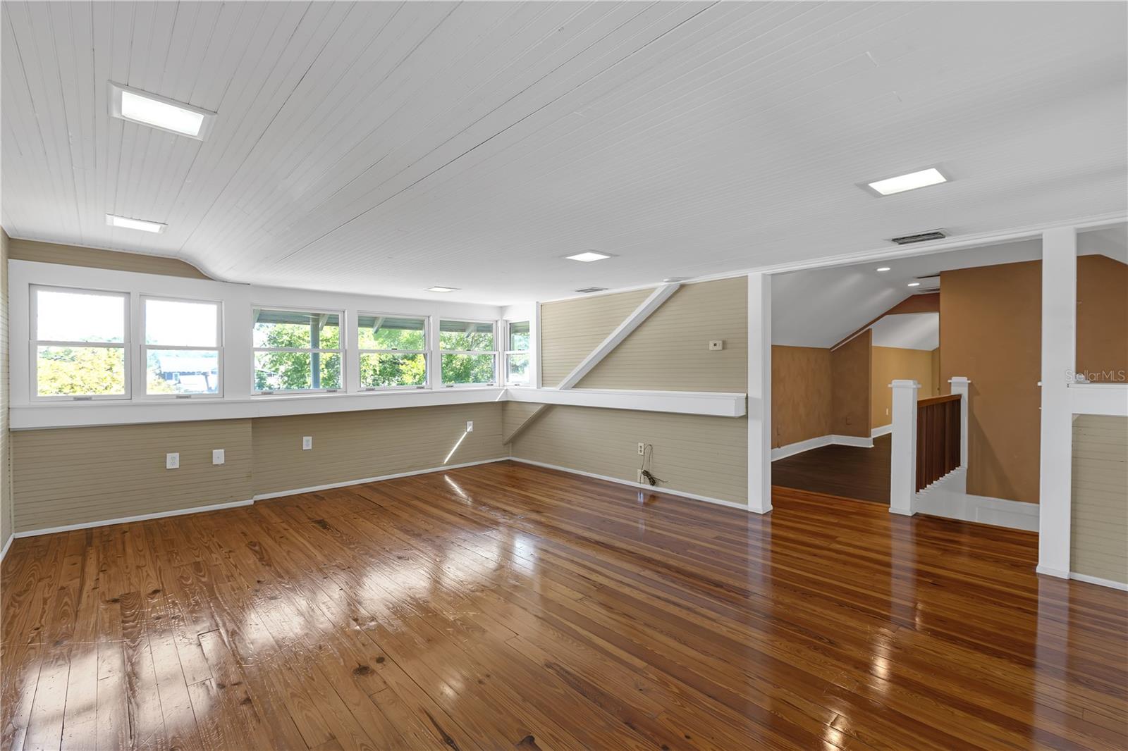 5410 N SEMINOLE AVE, TAMPA, FL, 33604