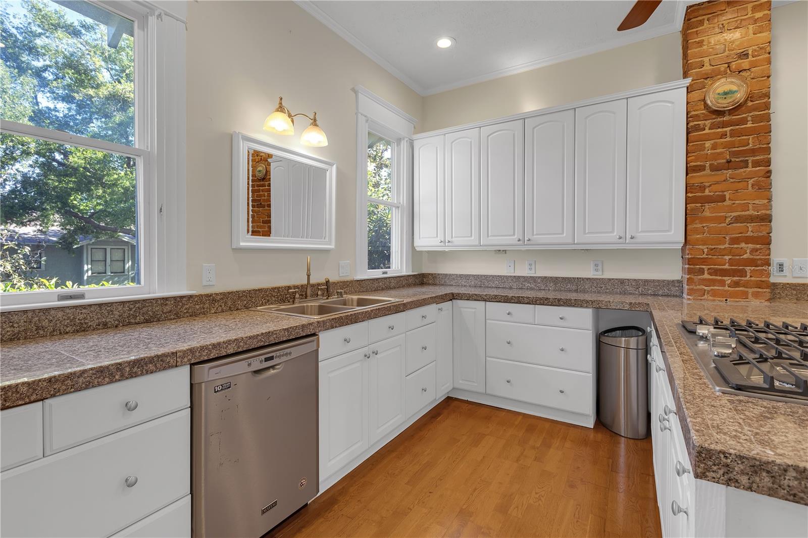 5410 N SEMINOLE AVE, TAMPA, FL, 33604