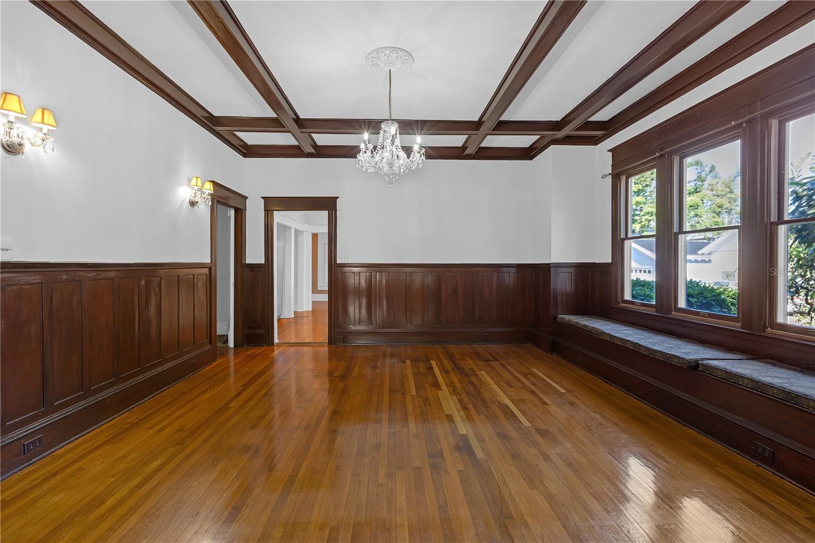 5410 N SEMINOLE AVE, TAMPA, FL, 33604