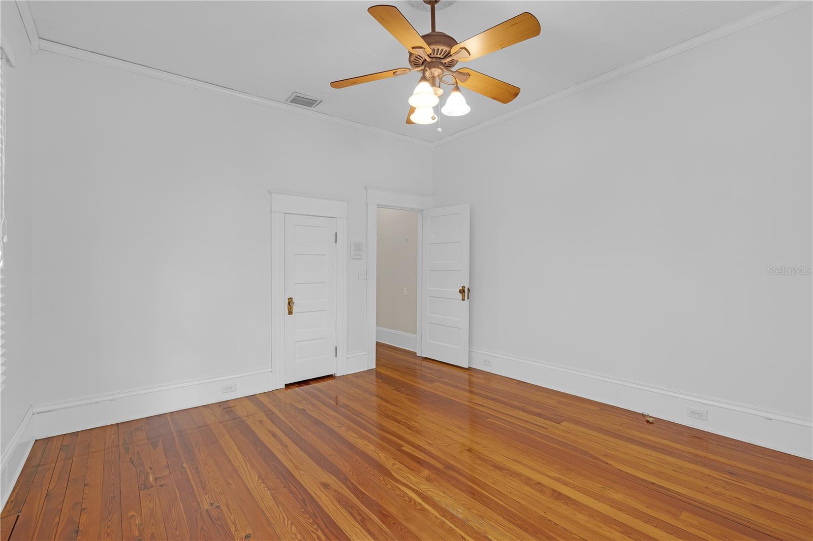 5410 N SEMINOLE AVE, TAMPA, FL, 33604