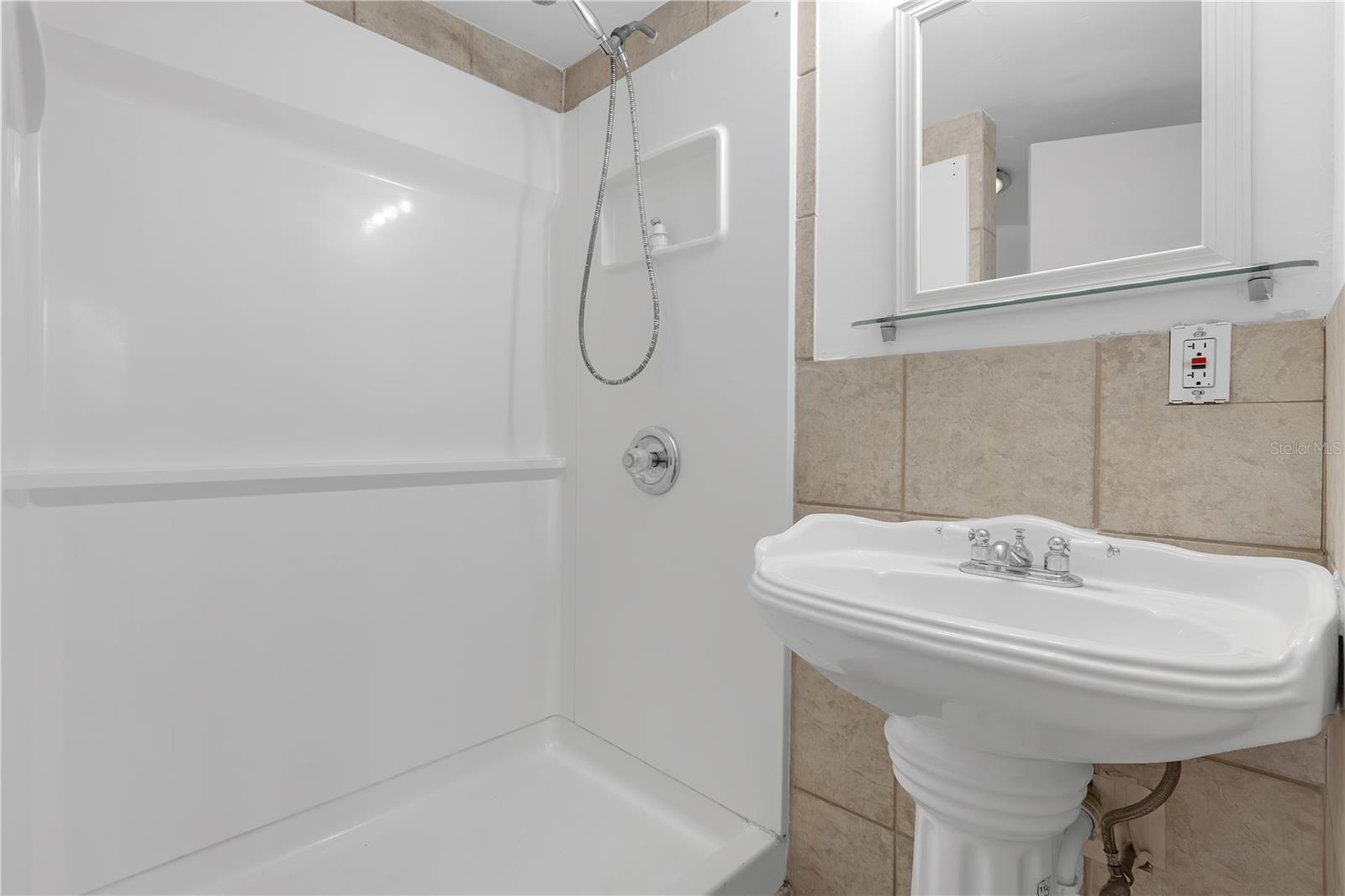 5410 N SEMINOLE AVE, TAMPA, FL, 33604