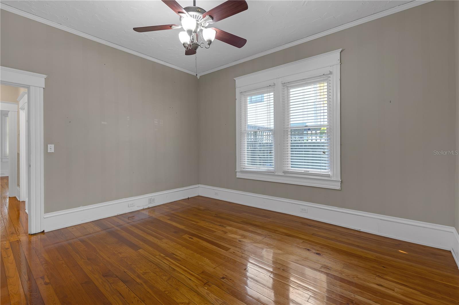 5410 N SEMINOLE AVE, TAMPA, FL, 33604