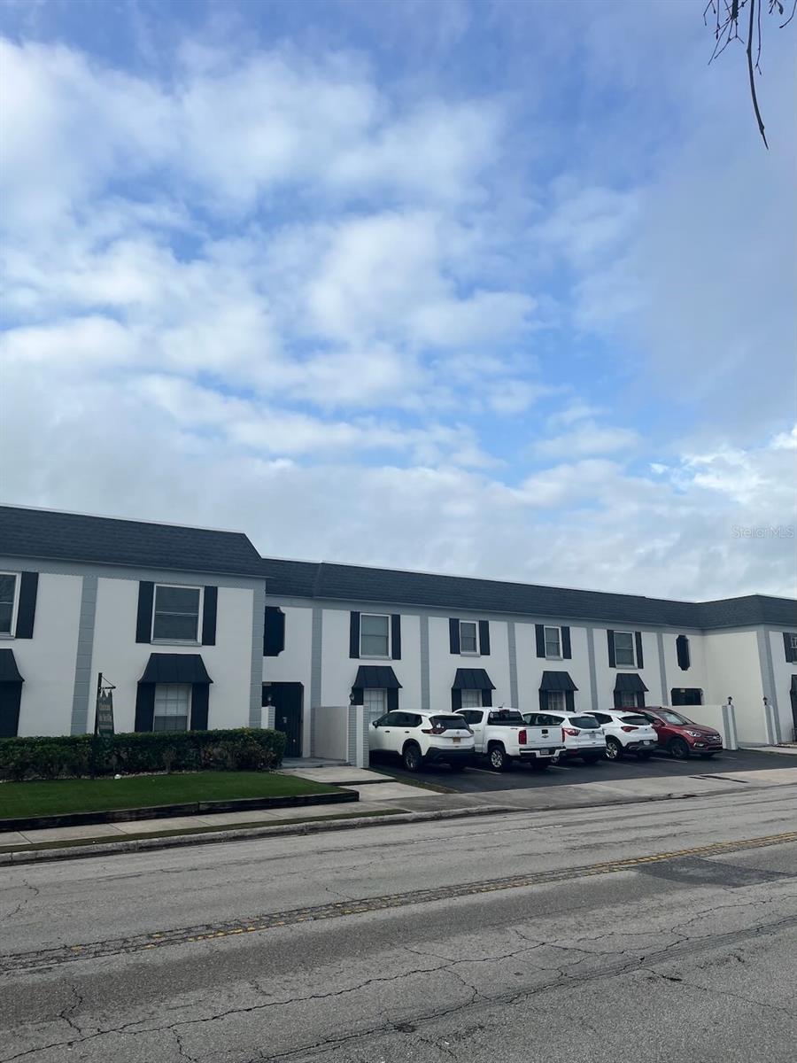 2808 W AZEELE ST #202, TAMPA, FL, 33609