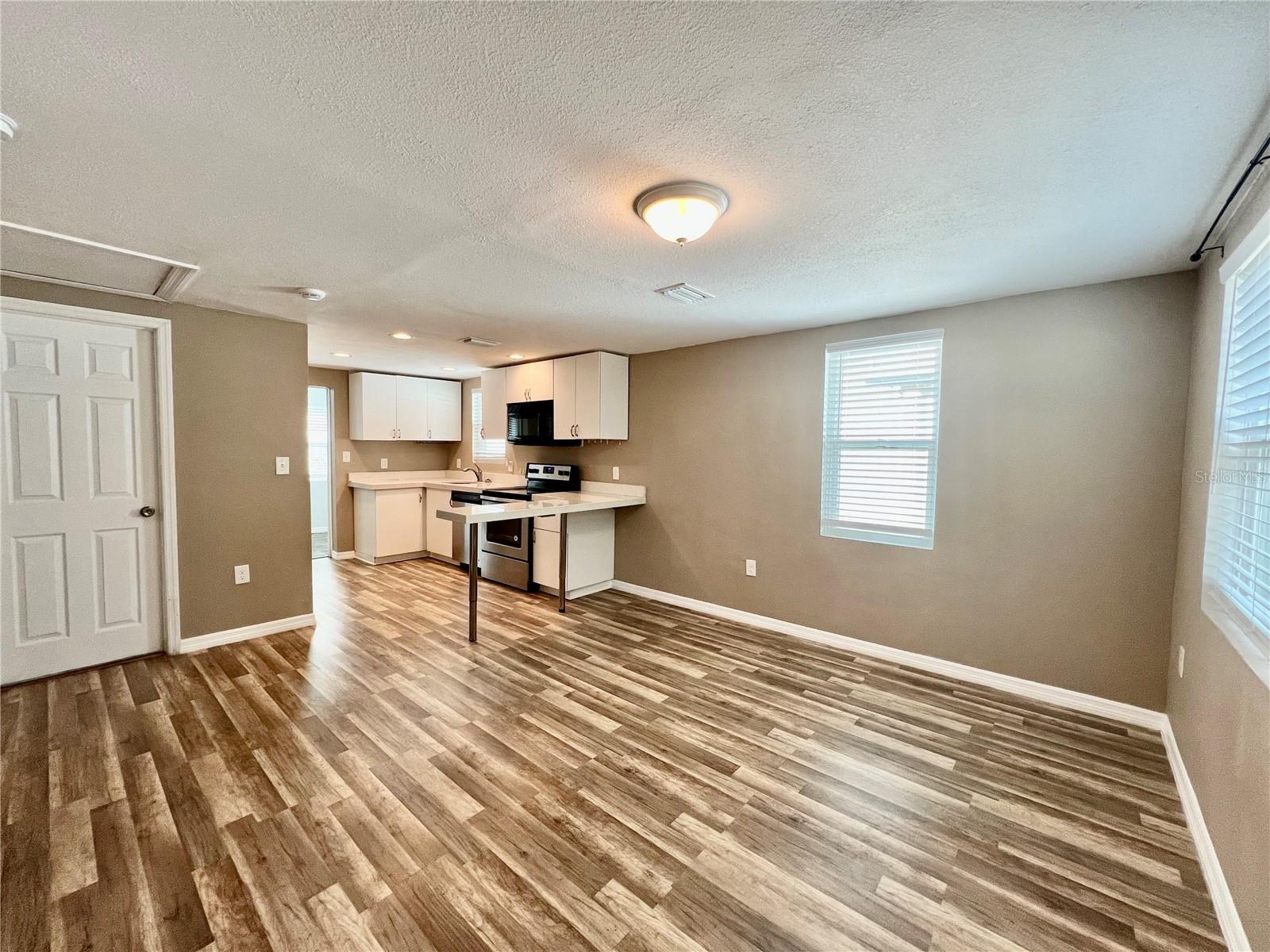 3720 W ELROD AVE, TAMPA, FL, 33611