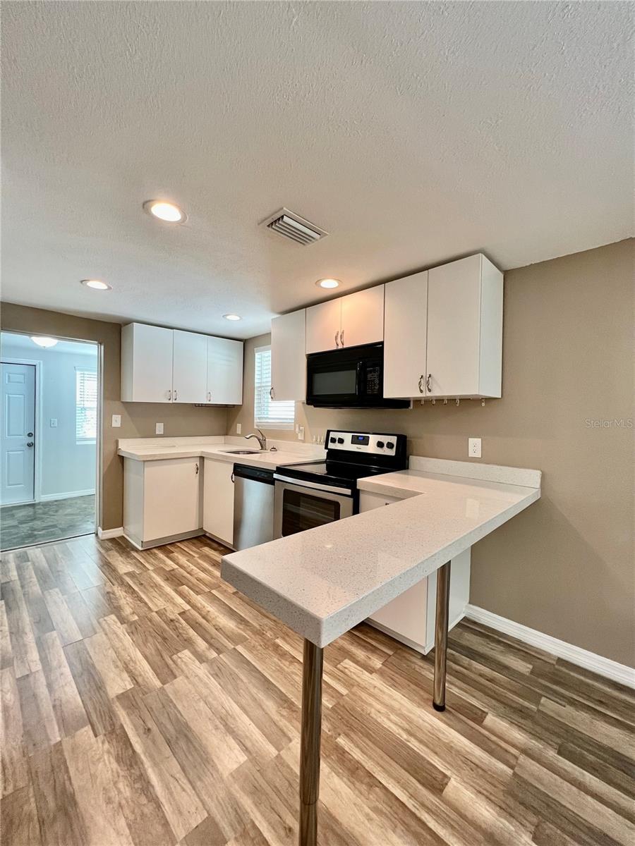 3720 W ELROD AVE, TAMPA, FL, 33611