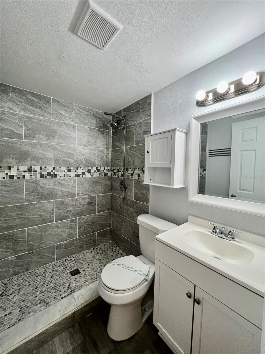 3720 W ELROD AVE, TAMPA, FL, 33611