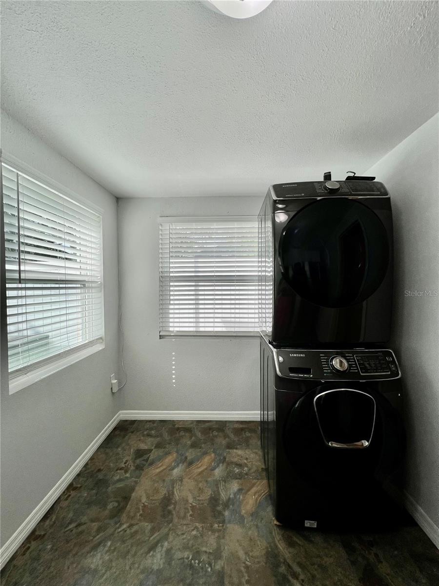 3720 W ELROD AVE, TAMPA, FL, 33611