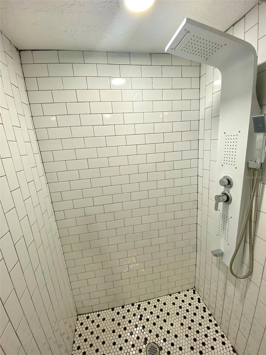 1515 E 31ST AVE, TAMPA, FL, 33610