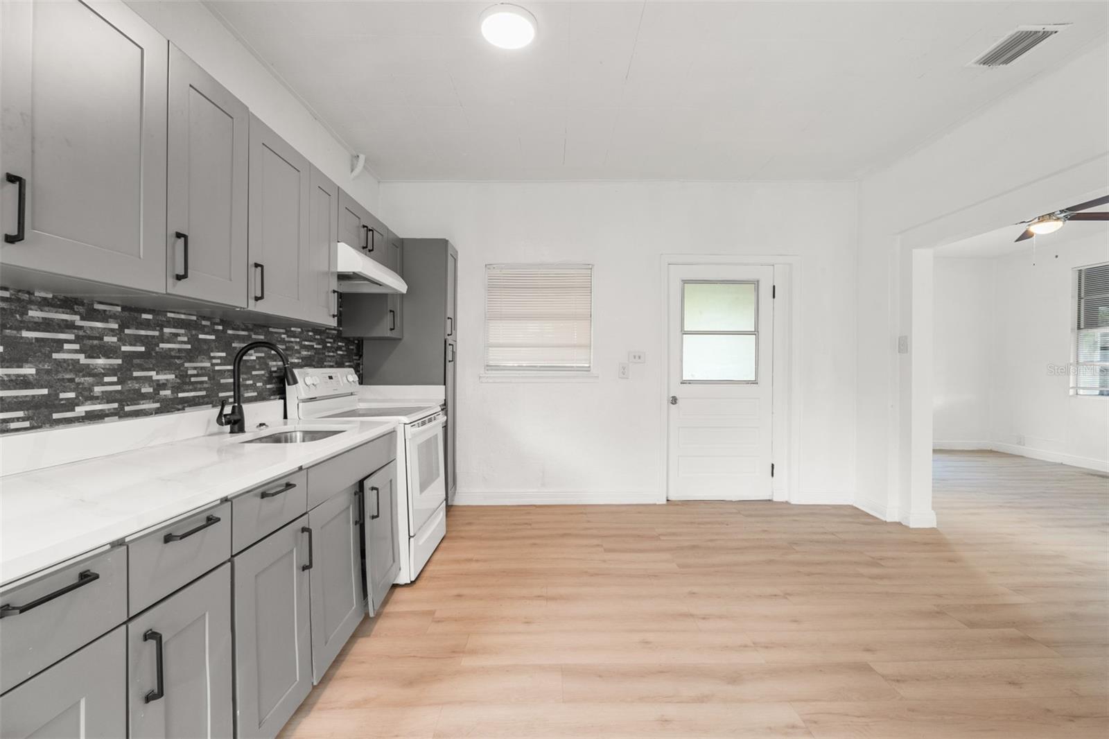 514 FITZHUGH AVE, PUNTA GORDA, FL, 33950